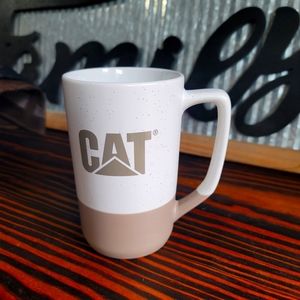 Caterpillar Stoneware Mug Matte White